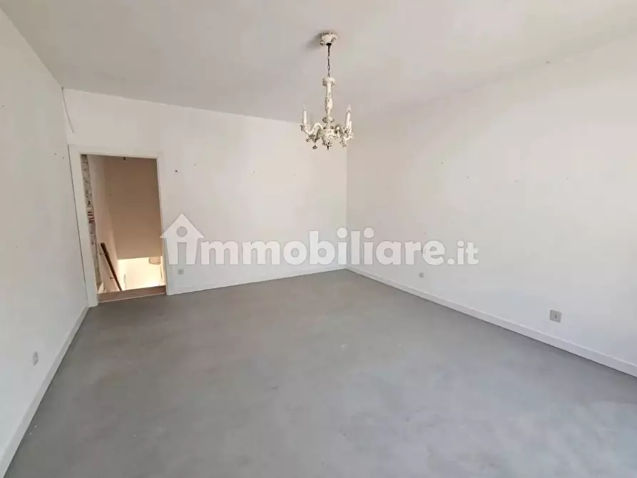 Immagine 33 di Appartamento in vendita  a Cascina