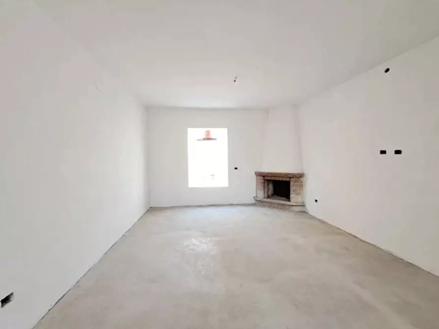 Immagine 10 di Appartamento in vendita  a Cascina