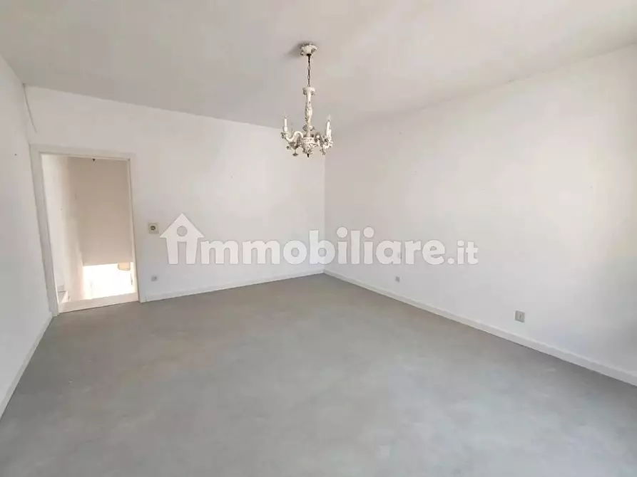 Immagine 19 di Appartamento in vendita  a Cascina
