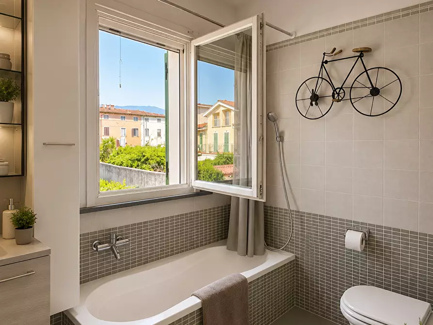 Immagine 5 di Villetta a schiera in vendita  a Lucca