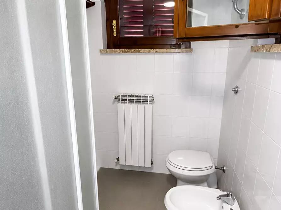 Immagine 40 di Appartamento in vendita  a Radicondoli