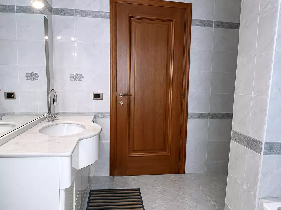 Immagine 37 di Appartamento in vendita  a Radicondoli