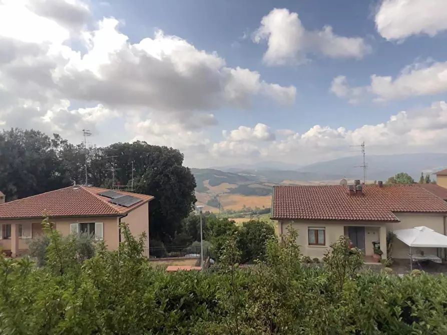 Immagine 17 di Appartamento in vendita  a Radicondoli
