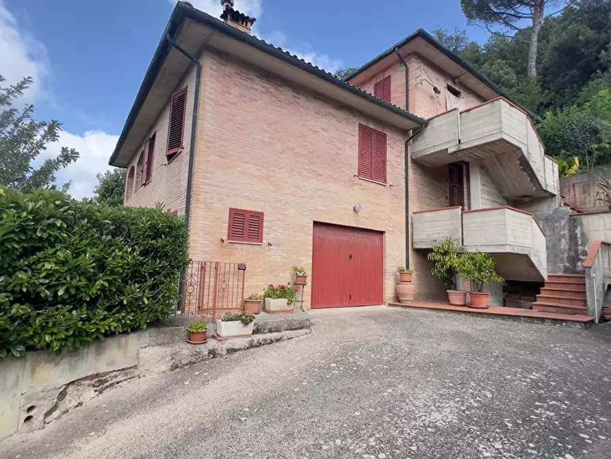 Immagine 2 di Appartamento in vendita  a Radicondoli
