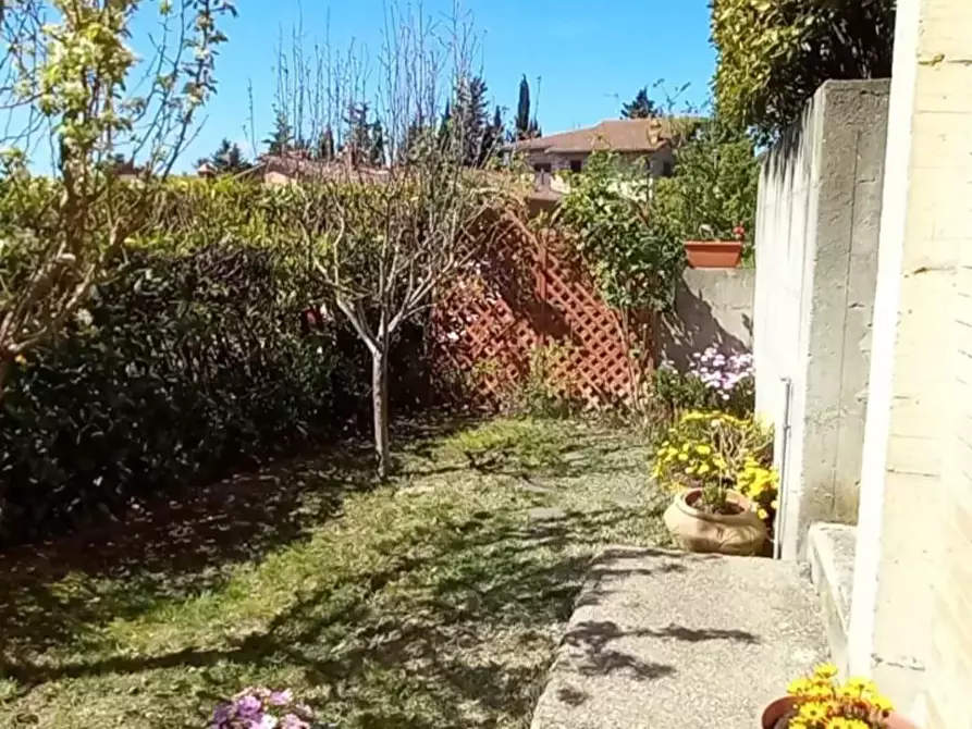 Immagine 7 di Appartamento in vendita  a Radicondoli