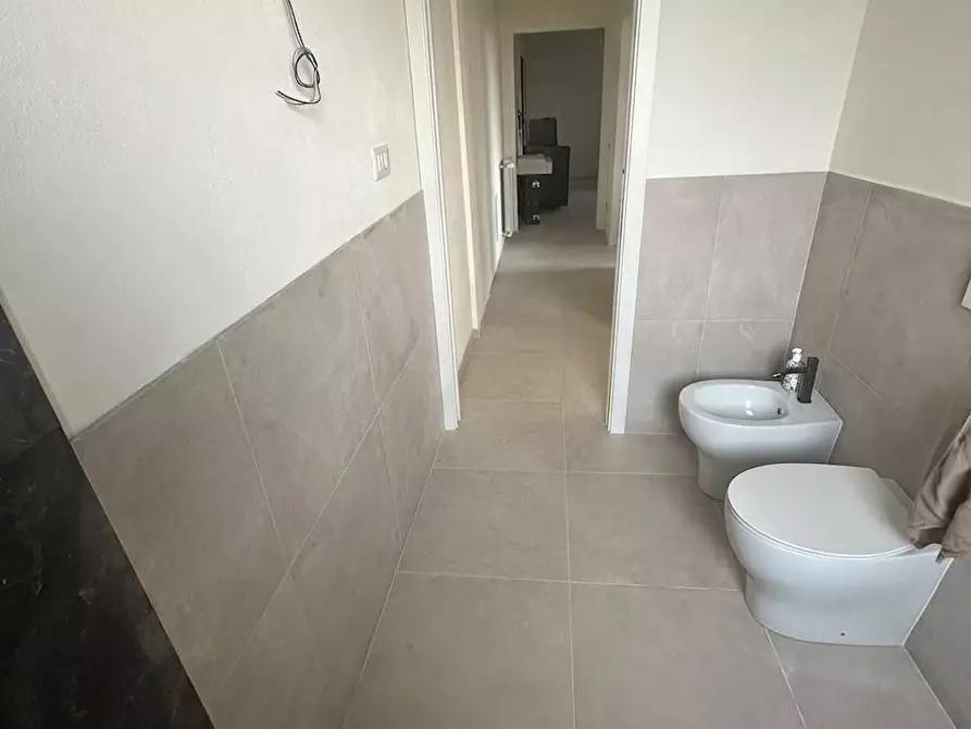 Immagine 2 di Appartamento in vendita  a Carrara