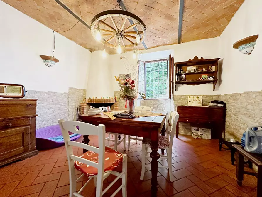 Immagine 3 di Villa in vendita  a San Marcello Piteglio