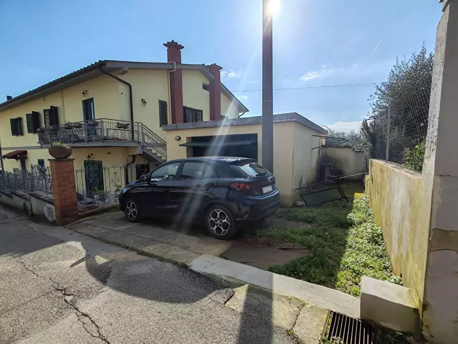 Immagine 38 di Casa bifamiliare in vendita  a Vicopisano