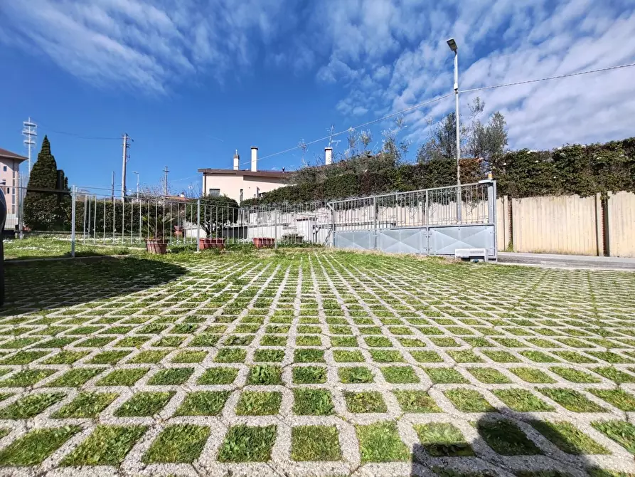 Immagine 44 di Casa bifamiliare in vendita  a Vicopisano