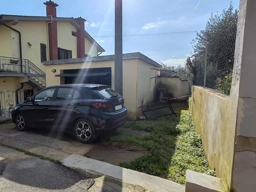 Immagine 37 di Casa bifamiliare in vendita  a Vicopisano
