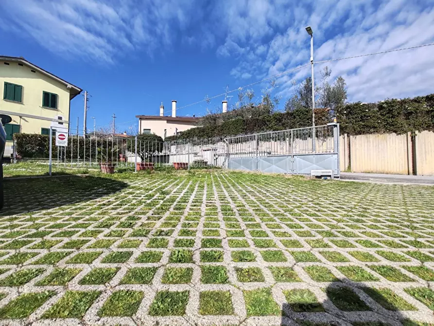 Immagine 43 di Casa bifamiliare in vendita  a Vicopisano