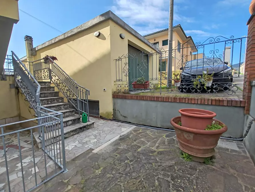 Immagine 35 di Casa bifamiliare in vendita  a Vicopisano