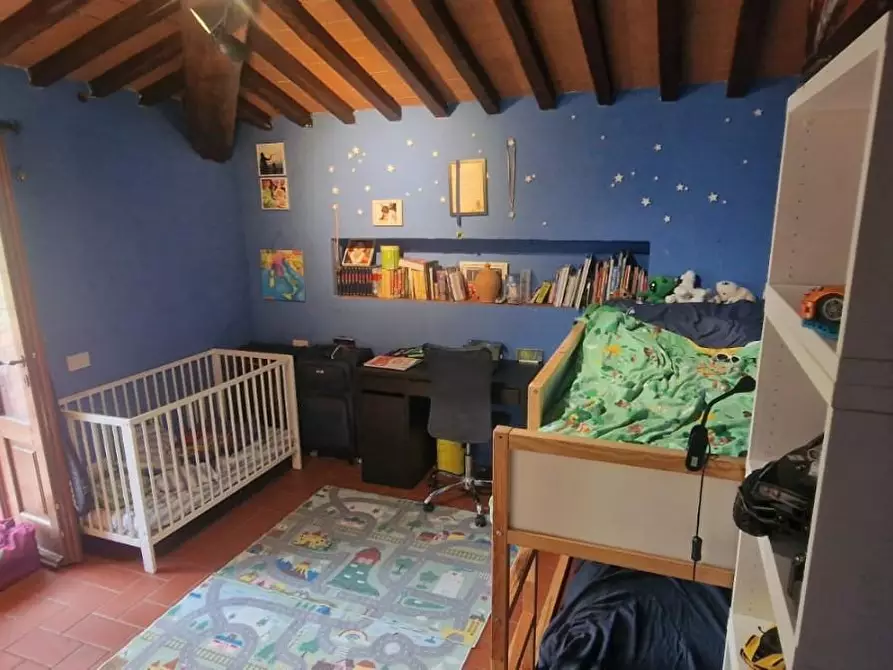Immagine 18 di Casa indipendente in vendita  a Radda In Chianti