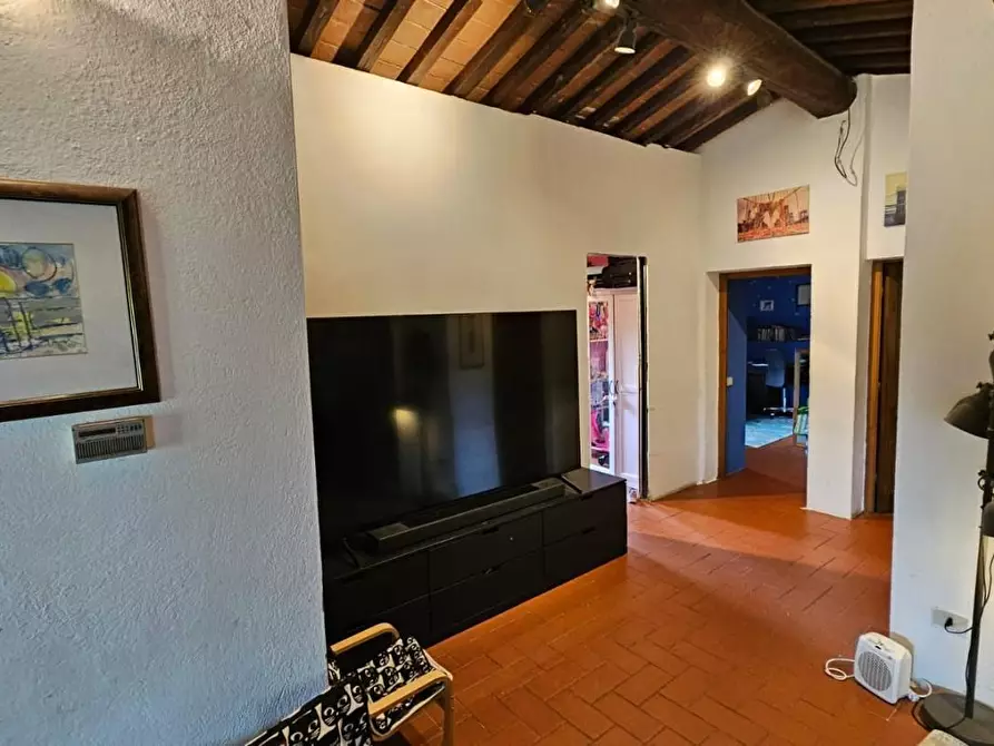 Immagine 8 di Casa indipendente in vendita  a Radda In Chianti