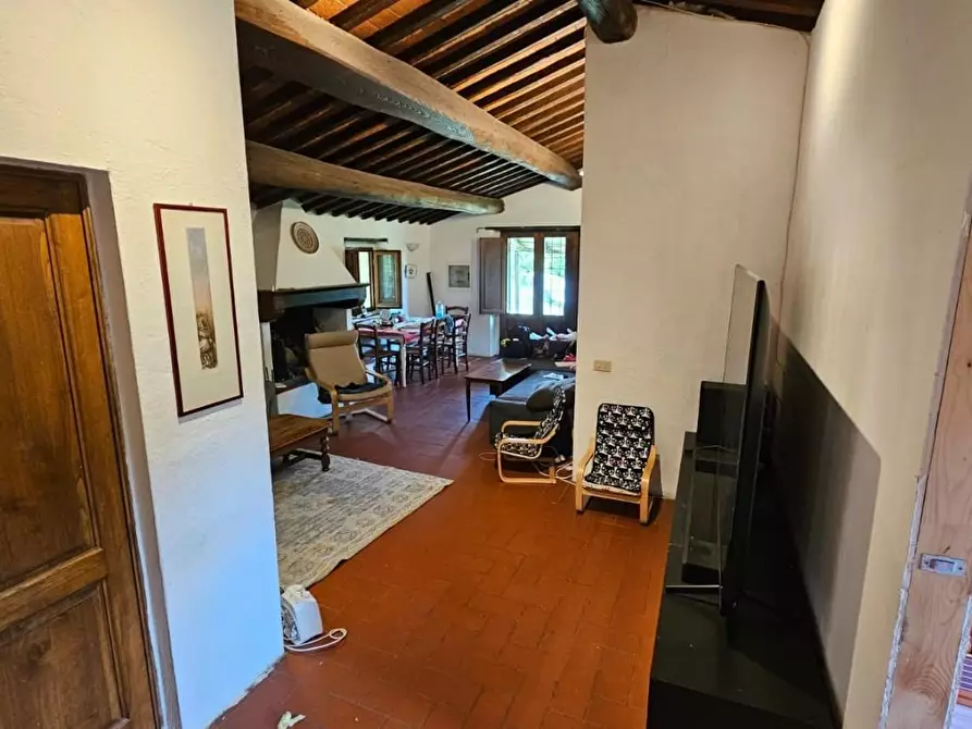 Immagine 17 di Casa indipendente in vendita  a Radda In Chianti