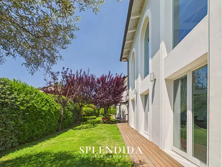 Immagine 72 di Villa in vendita  a Forte Dei Marmi