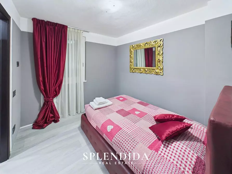 Immagine 14 di Villa in vendita  a Forte Dei Marmi