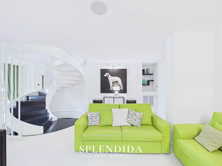 Immagine 30 di Villa in vendita  a Forte Dei Marmi