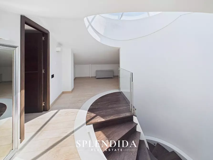 Immagine 60 di Villa in vendita  a Forte Dei Marmi