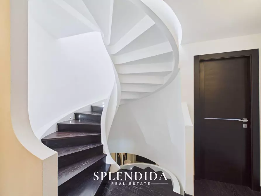Immagine 40 di Villa in vendita  a Forte Dei Marmi