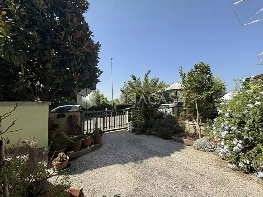 Immagine 40 di Terratetto in vendita  a Montopoli In Val D'arno