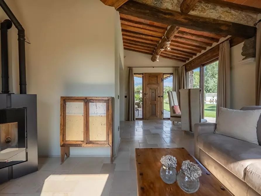 Immagine 66 di Villa in vendita  a Pietrasanta