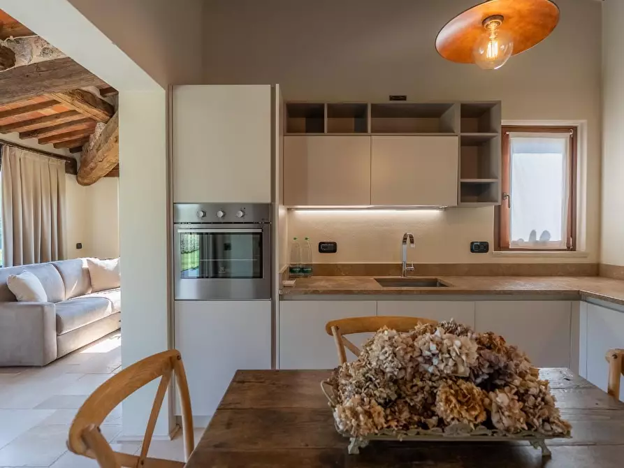 Immagine 61 di Villa in vendita  a Pietrasanta