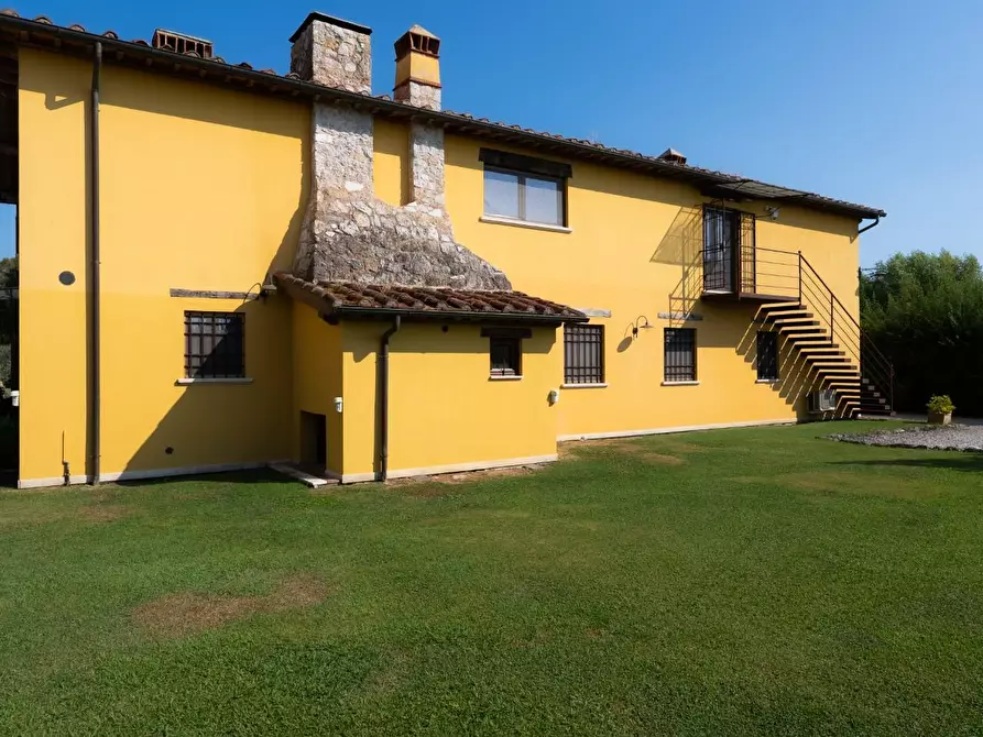 Immagine 5 di Villa in vendita  a Pietrasanta