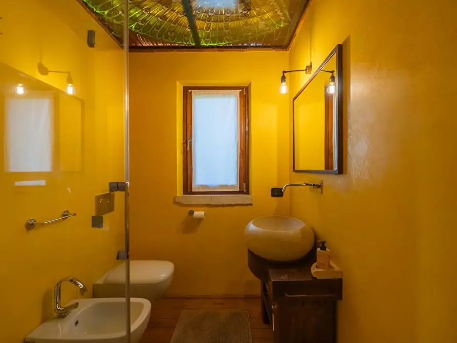 Immagine 68 di Villa in vendita  a Pietrasanta