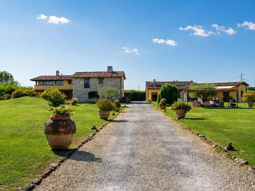 Immagine 21 di Villa in vendita  a Pietrasanta