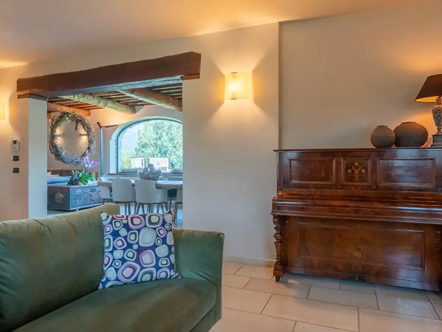 Immagine 35 di Villa in vendita  a Pietrasanta