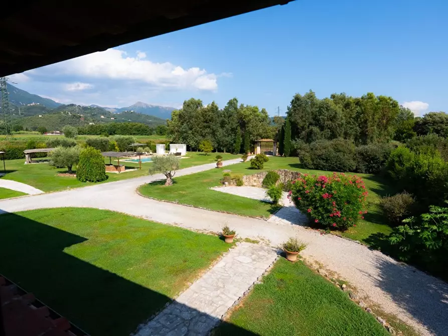 Immagine 88 di Villa in vendita  a Pietrasanta