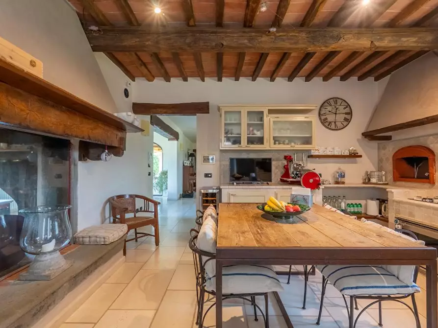 Immagine 24 di Villa in vendita  a Pietrasanta