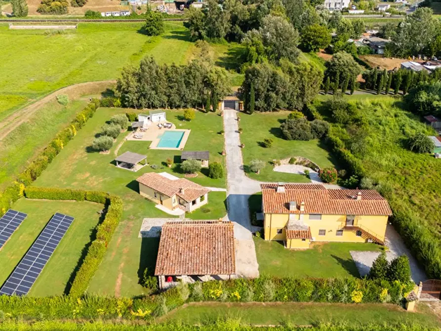Immagine 82 di Villa in vendita  a Pietrasanta