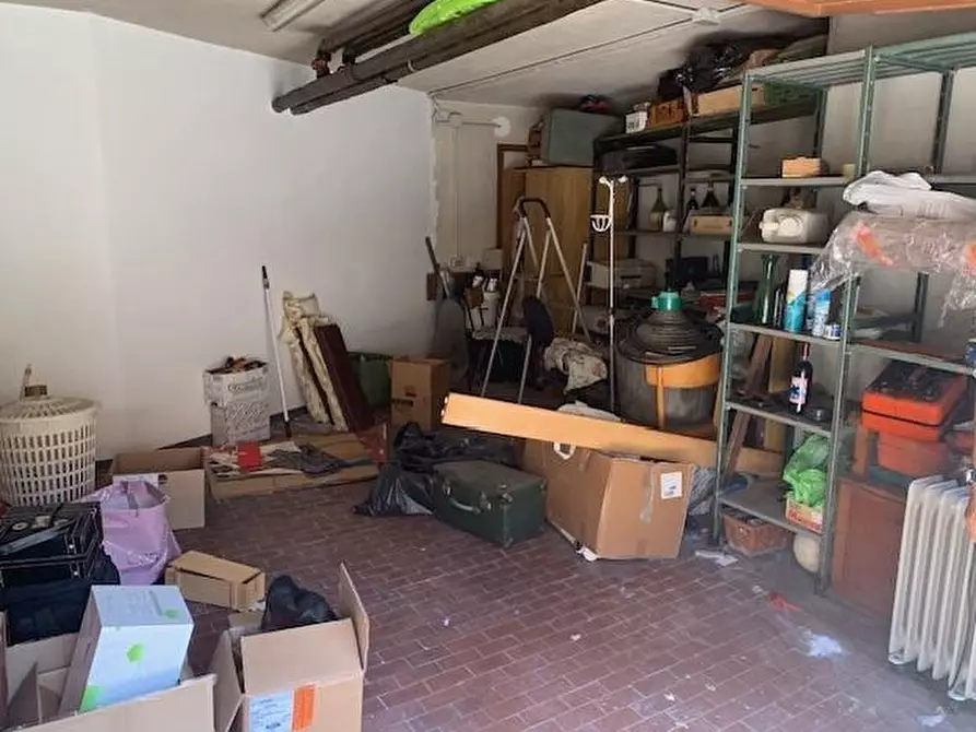 Immagine 15 di Appartamento in vendita  a Montecatini Terme