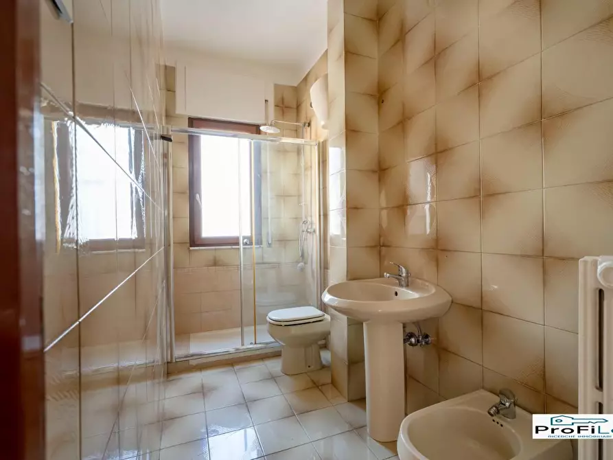 Immagine 9 di Appartamento in vendita  a Santeramo In Colle