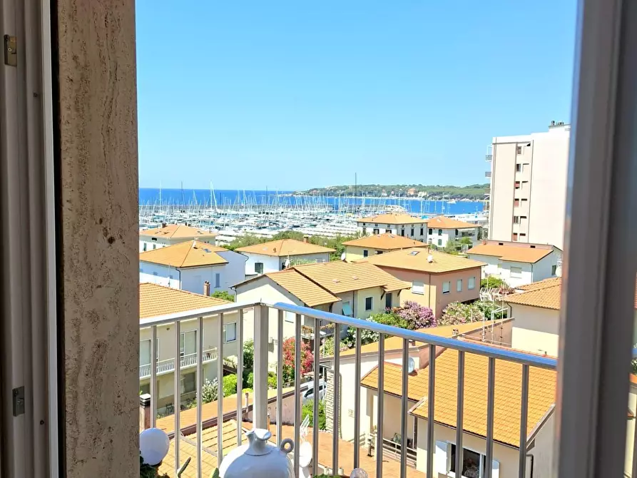 Immagine 16 di Appartamento in vendita  a Rosignano Marittimo