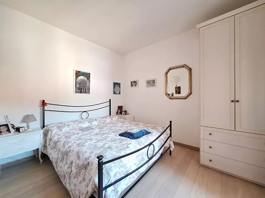 Immagine 15 di Appartamento in vendita  a Cascina