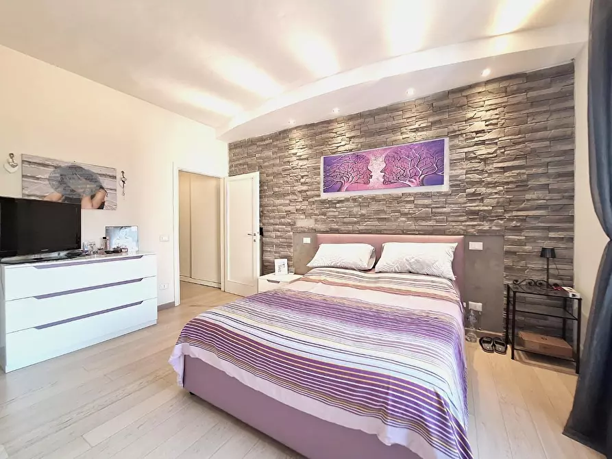 Immagine 11 di Appartamento in vendita  a Cascina