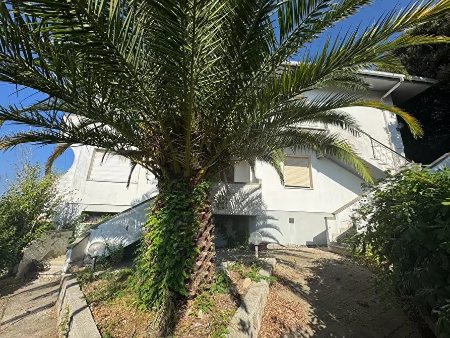 Immagine 10 di Casa bifamiliare in vendita  a Rosignano Marittimo