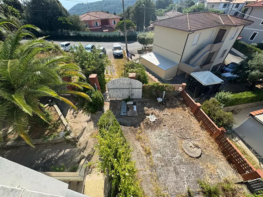Immagine 47 di Casa bifamiliare in vendita  a Rosignano Marittimo
