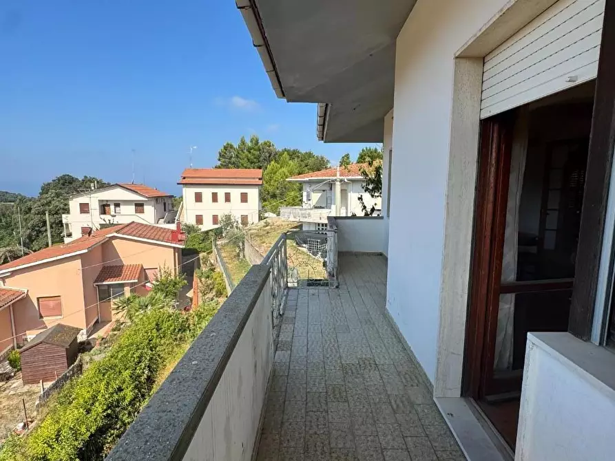 Immagine 32 di Casa bifamiliare in vendita  a Rosignano Marittimo