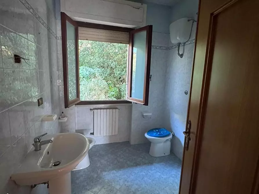 Immagine 38 di Casa bifamiliare in vendita  a Rosignano Marittimo
