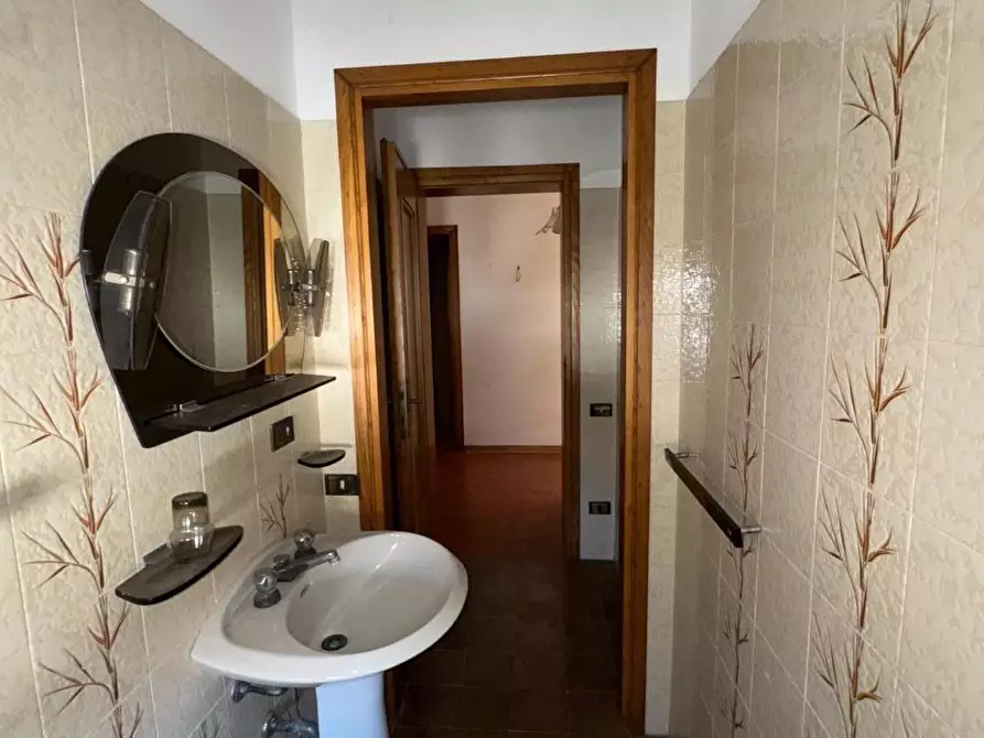 Immagine 41 di Casa bifamiliare in vendita  a Rosignano Marittimo