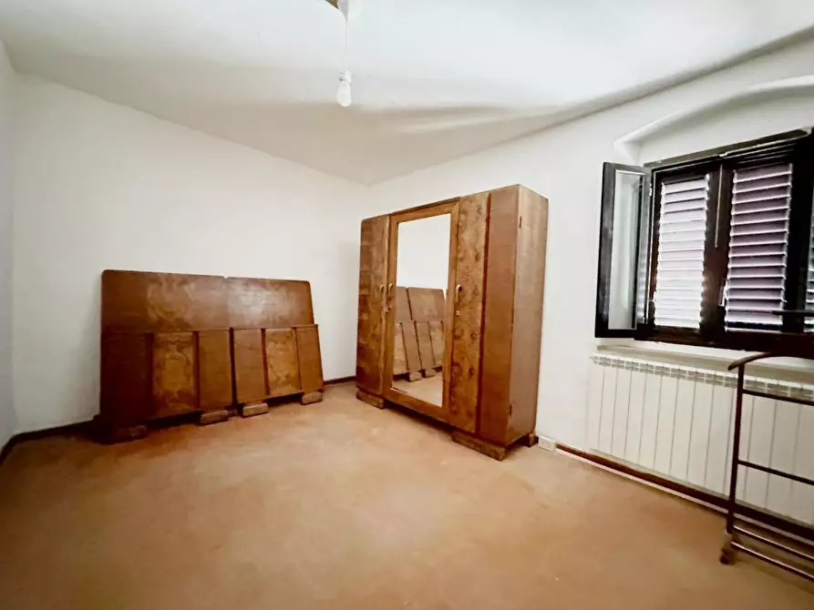 Immagine 14 di Casa colonica in vendita  a Larciano