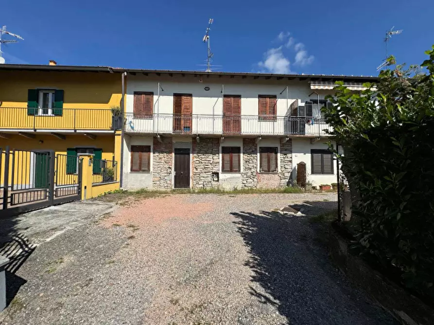 Immagine 1 di Casa indipendente in vendita  a Mornago