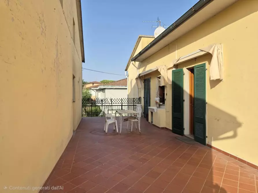 Immagine 11 di Appartamento in vendita  a Santa Croce Sull'arno