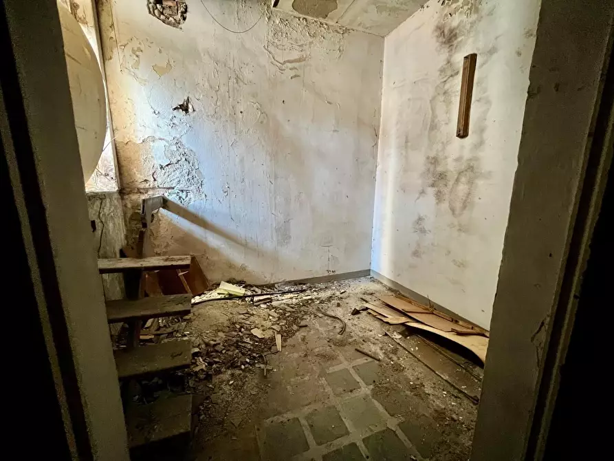 Immagine 11 di Casa semindipendente in vendita  a Montecatini Terme