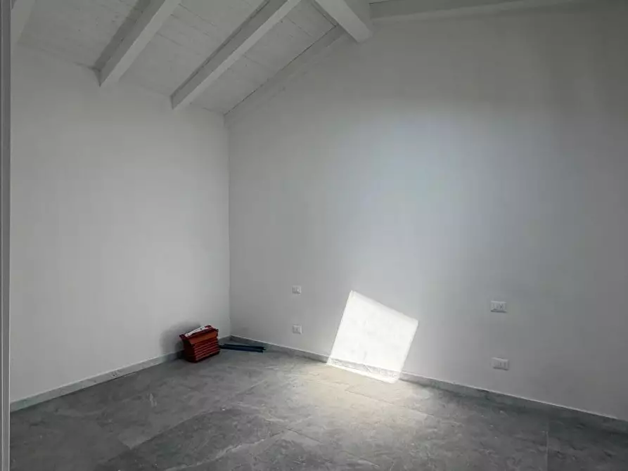 Immagine 7 di Casa indipendente in vendita  a Sarzana