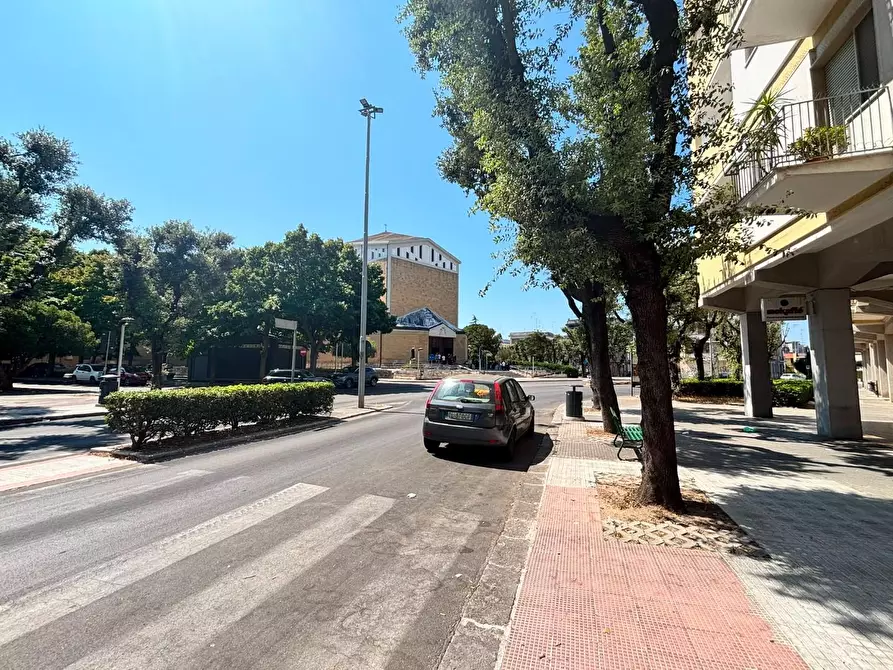 Immagine 2 di Appartamento in vendita  a Lecce